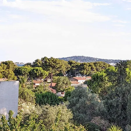 Maison Les Bains Holiday home *
